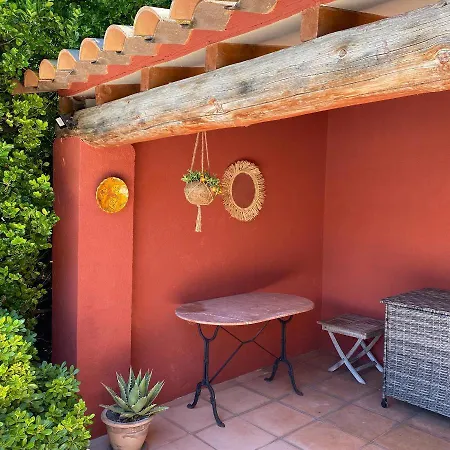 De La Martelière Bed & Breakfast Le Thor