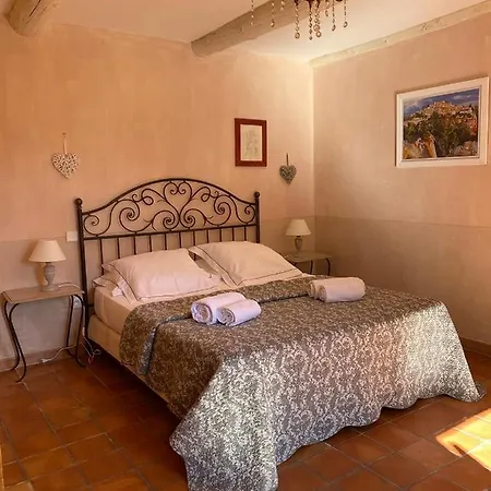 De La Marteliere Bed & Breakfast *